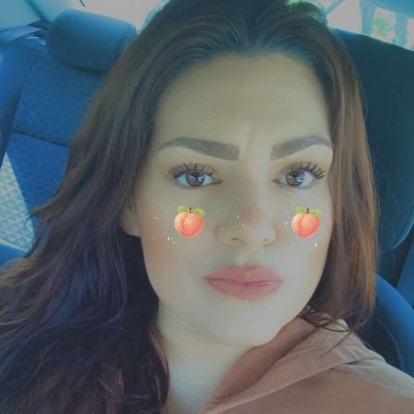 Meet your Posher, Elisha - Picture 1 of 1